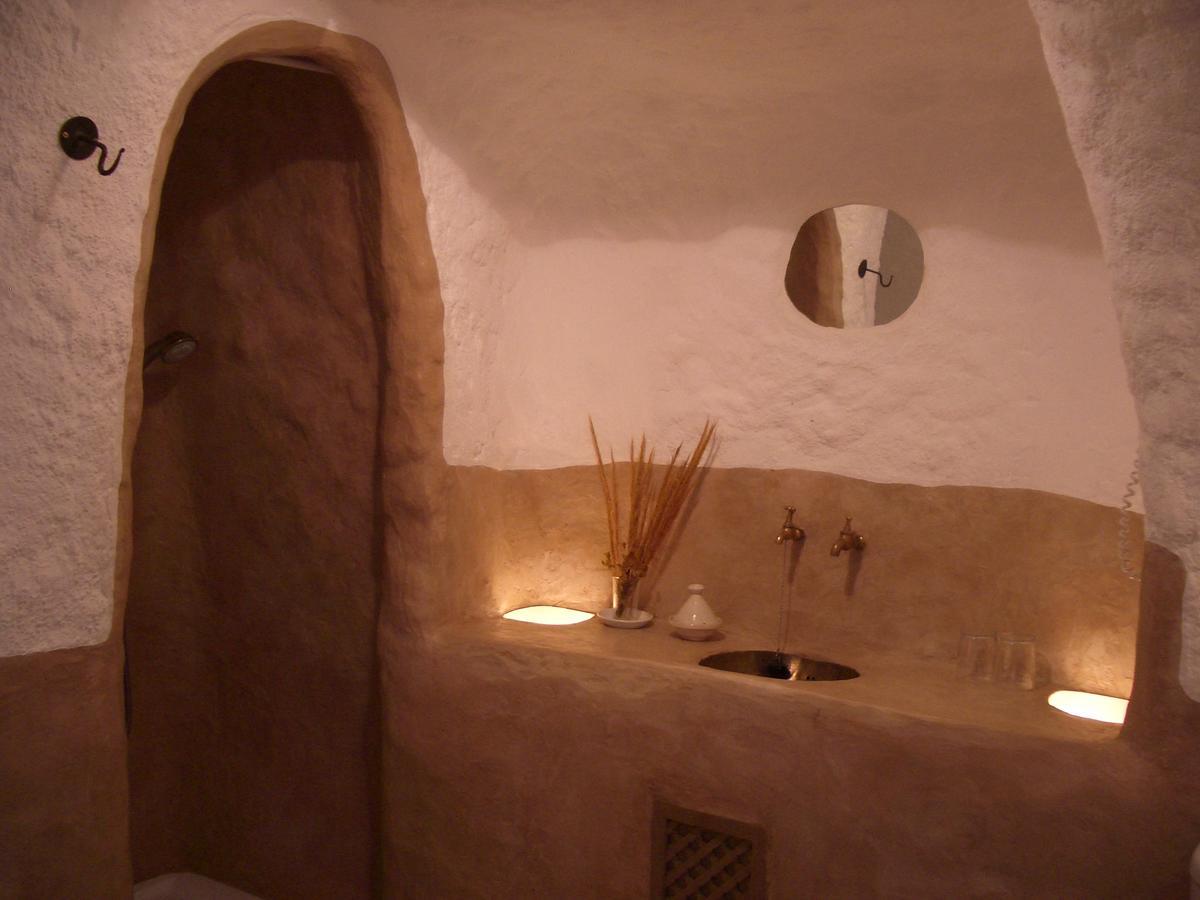 Cueva Las Yeseras Baza Buitenkant foto